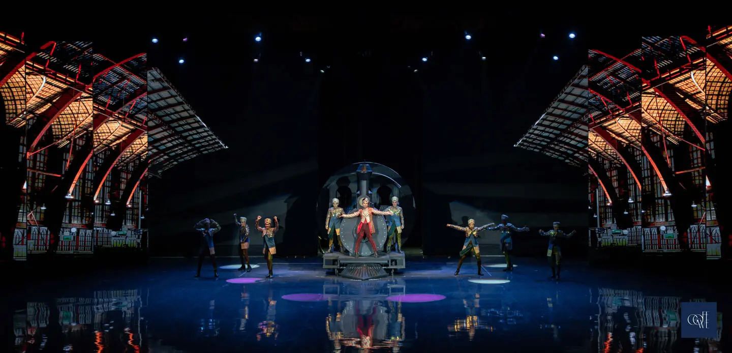 🎭 Колизей (Colosseum Show Pattaya)