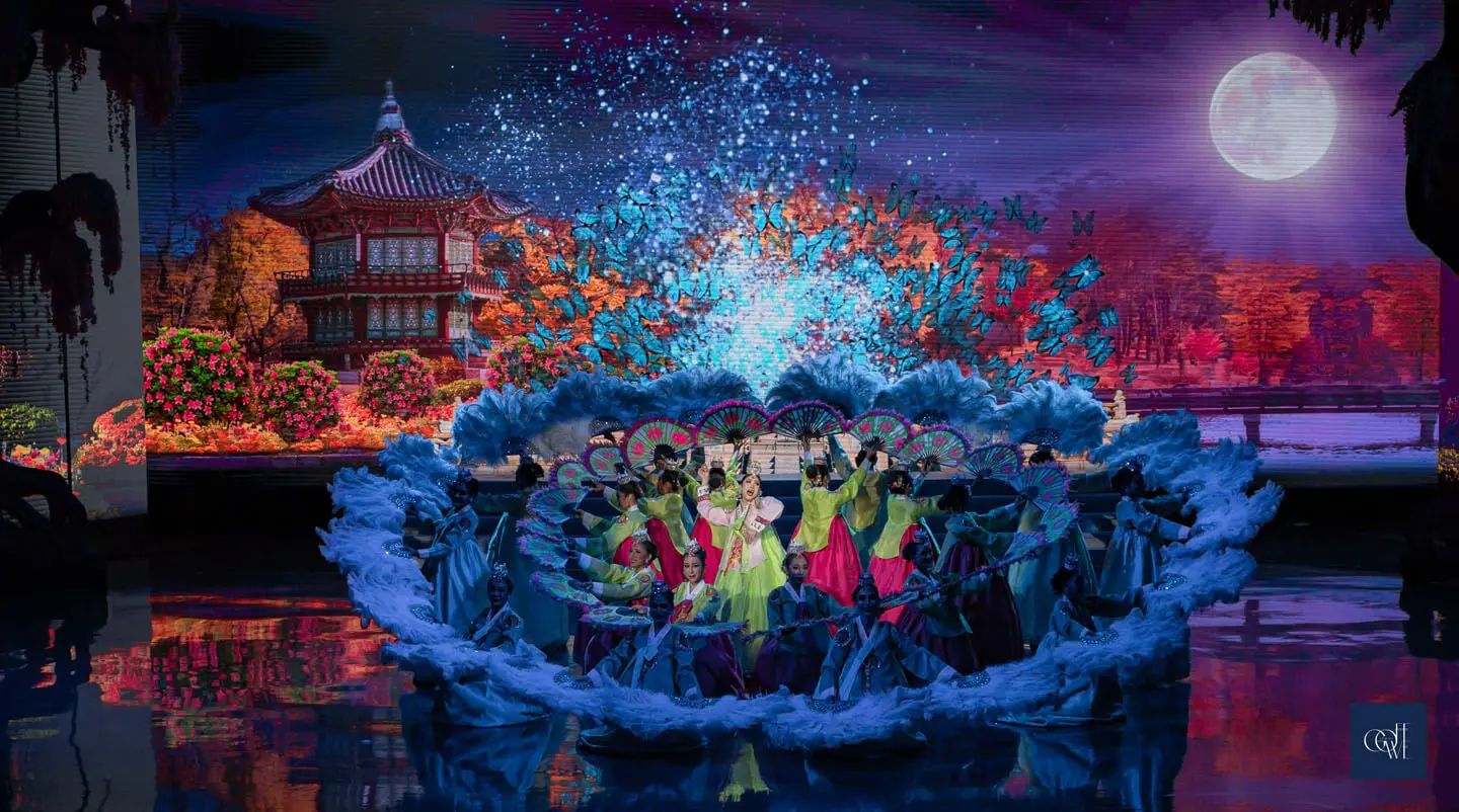 🎭 Колизей (Colosseum Show Pattaya)